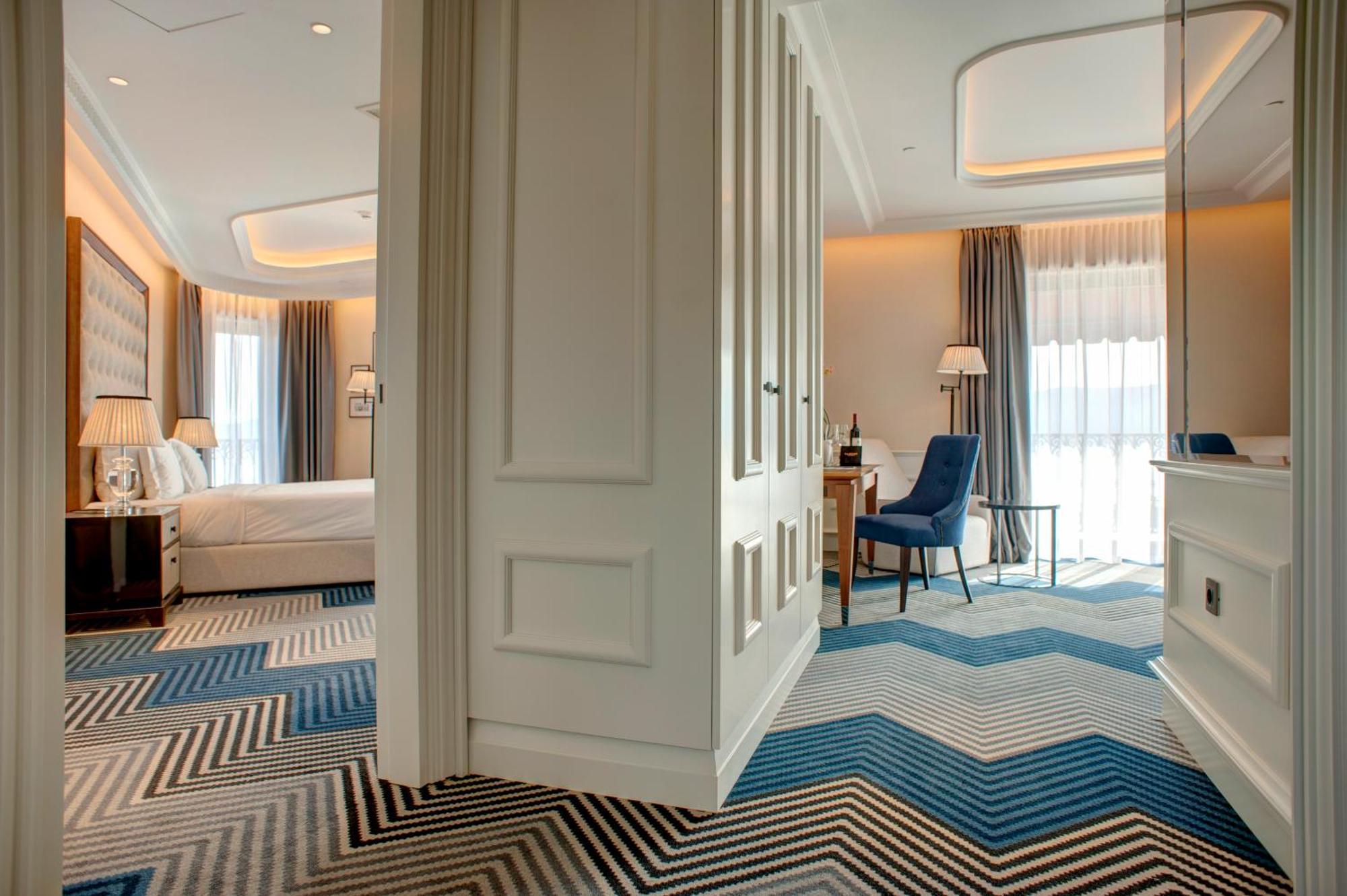Boutique Hotel La Roche Tivat Ngoại thất bức ảnh