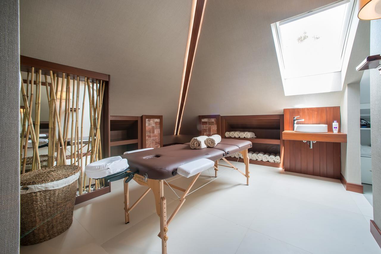 Boutique Hotel La Roche Tivat Ngoại thất bức ảnh