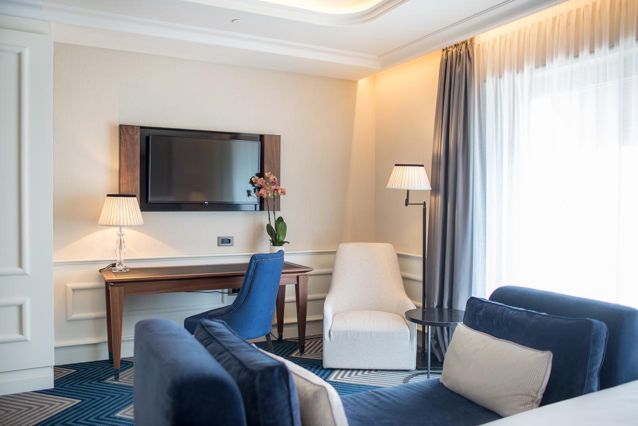 Boutique Hotel La Roche Tivat Ngoại thất bức ảnh