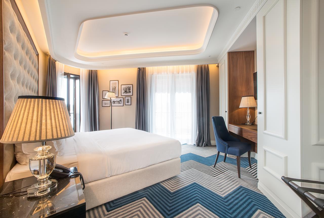 Boutique Hotel La Roche Tivat Ngoại thất bức ảnh