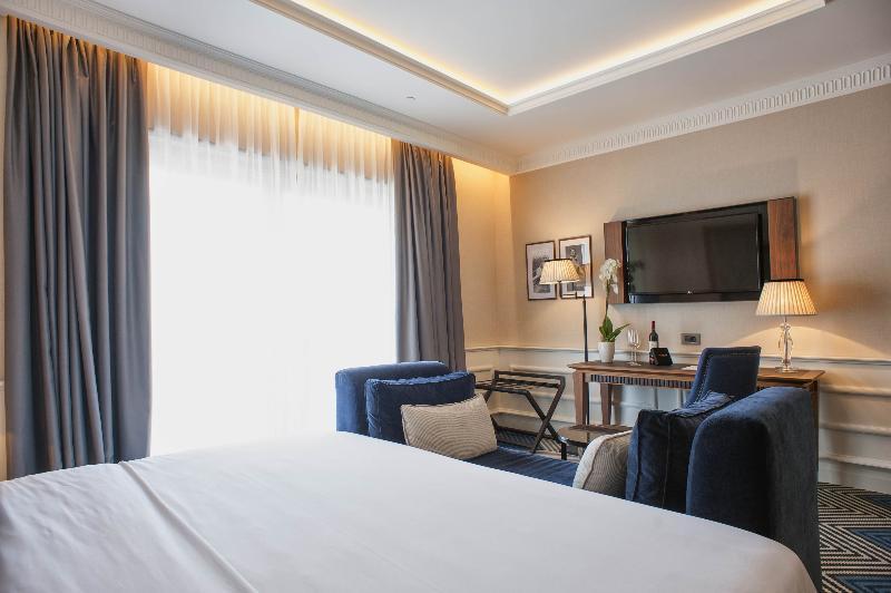 Boutique Hotel La Roche Tivat Ngoại thất bức ảnh