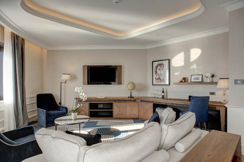 Boutique Hotel La Roche Tivat Ngoại thất bức ảnh